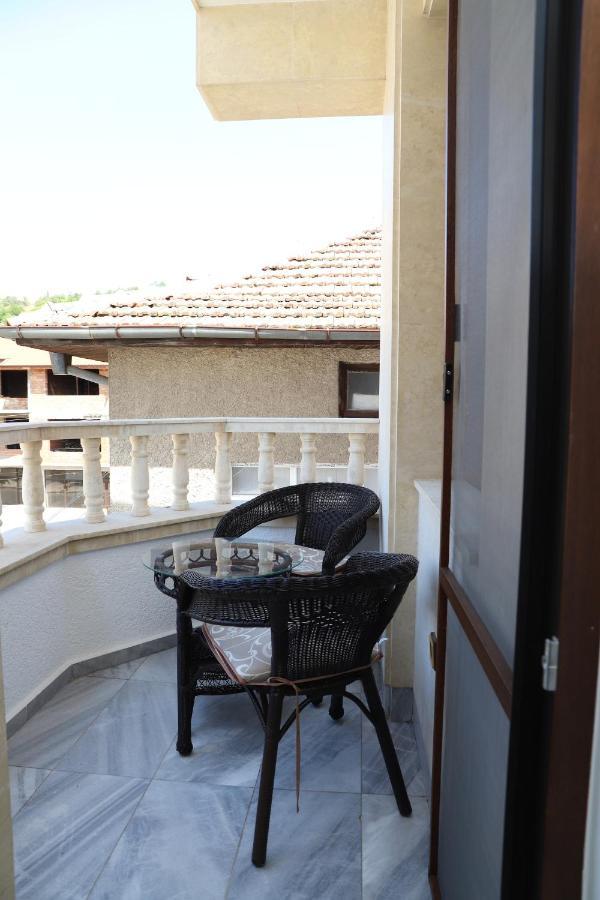 Hotel Mishel Kocherinovo Extérieur photo
