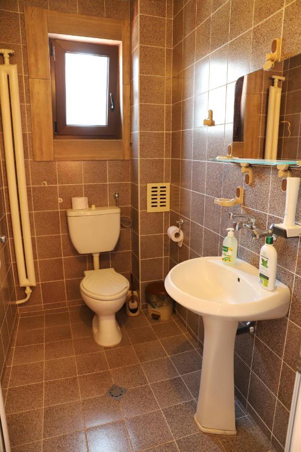 Hotel Mishel Kocherinovo Extérieur photo