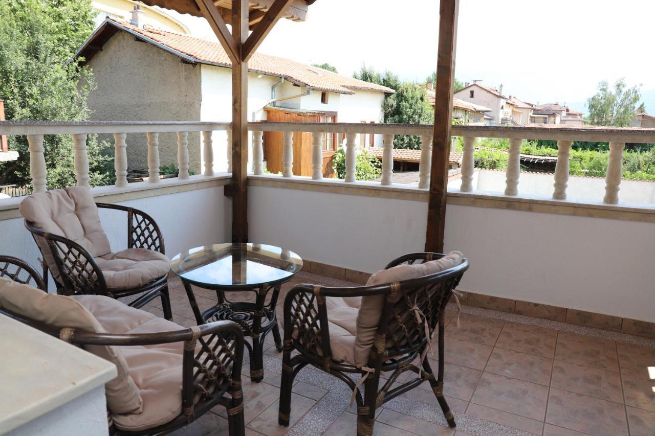 Hotel Mishel Kocherinovo Extérieur photo