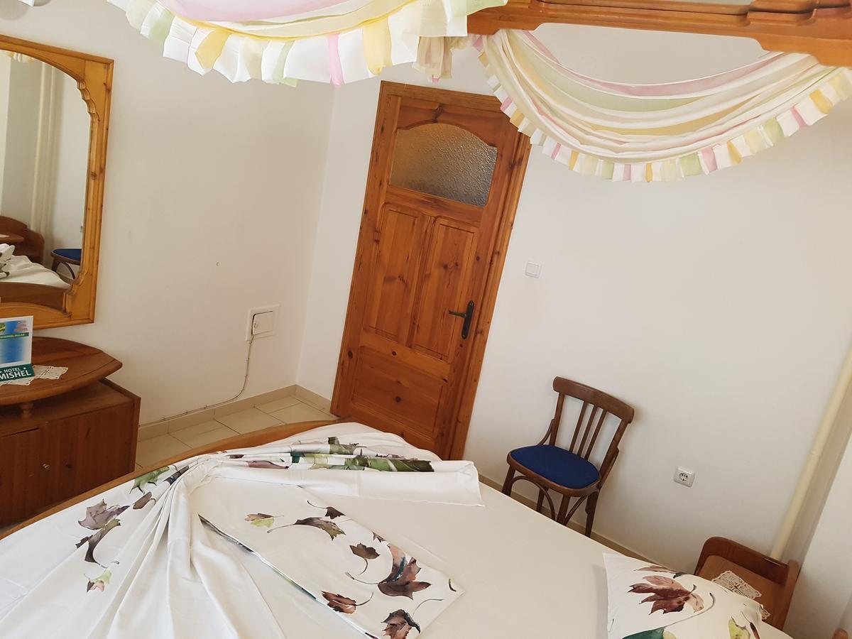 Hotel Mishel Kocherinovo Extérieur photo